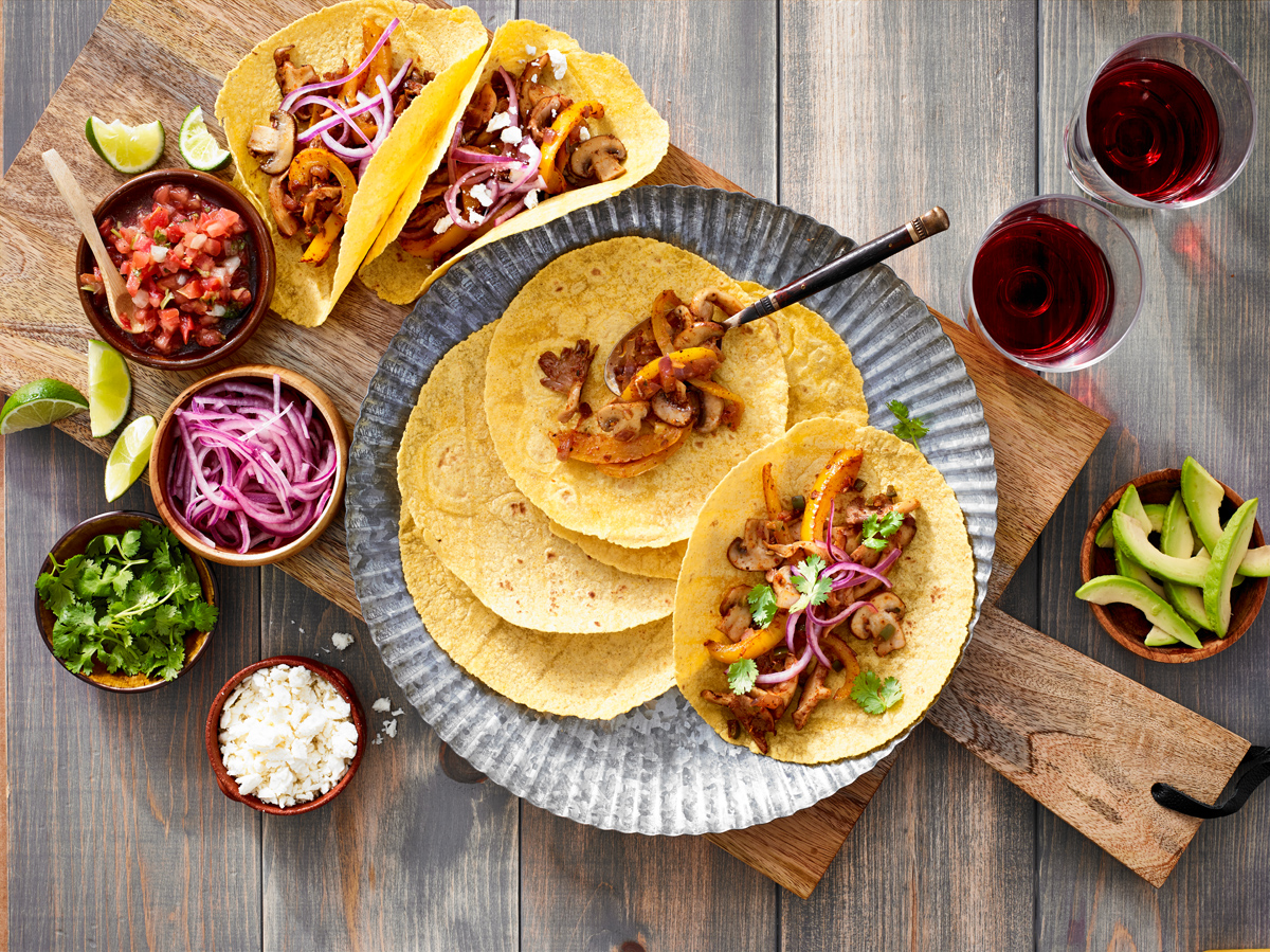 MEATLESS MONDAY MUSHROOM TACOS